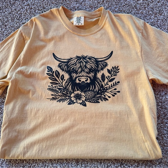 Comfort Colors Tops - Comfort Colors Yellow Graphic women’s Shirt